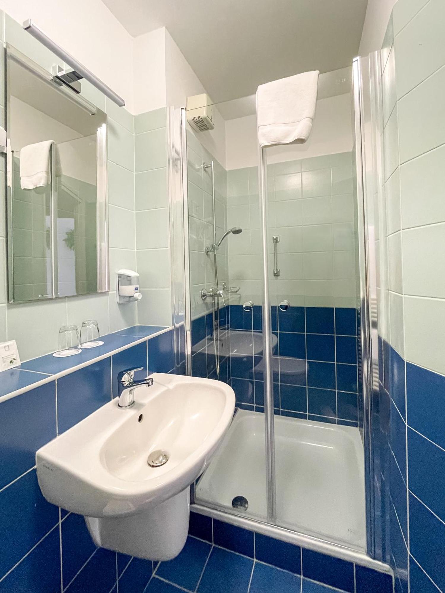 Tisza Sport Hotel Szeged Ngoại thất bức ảnh