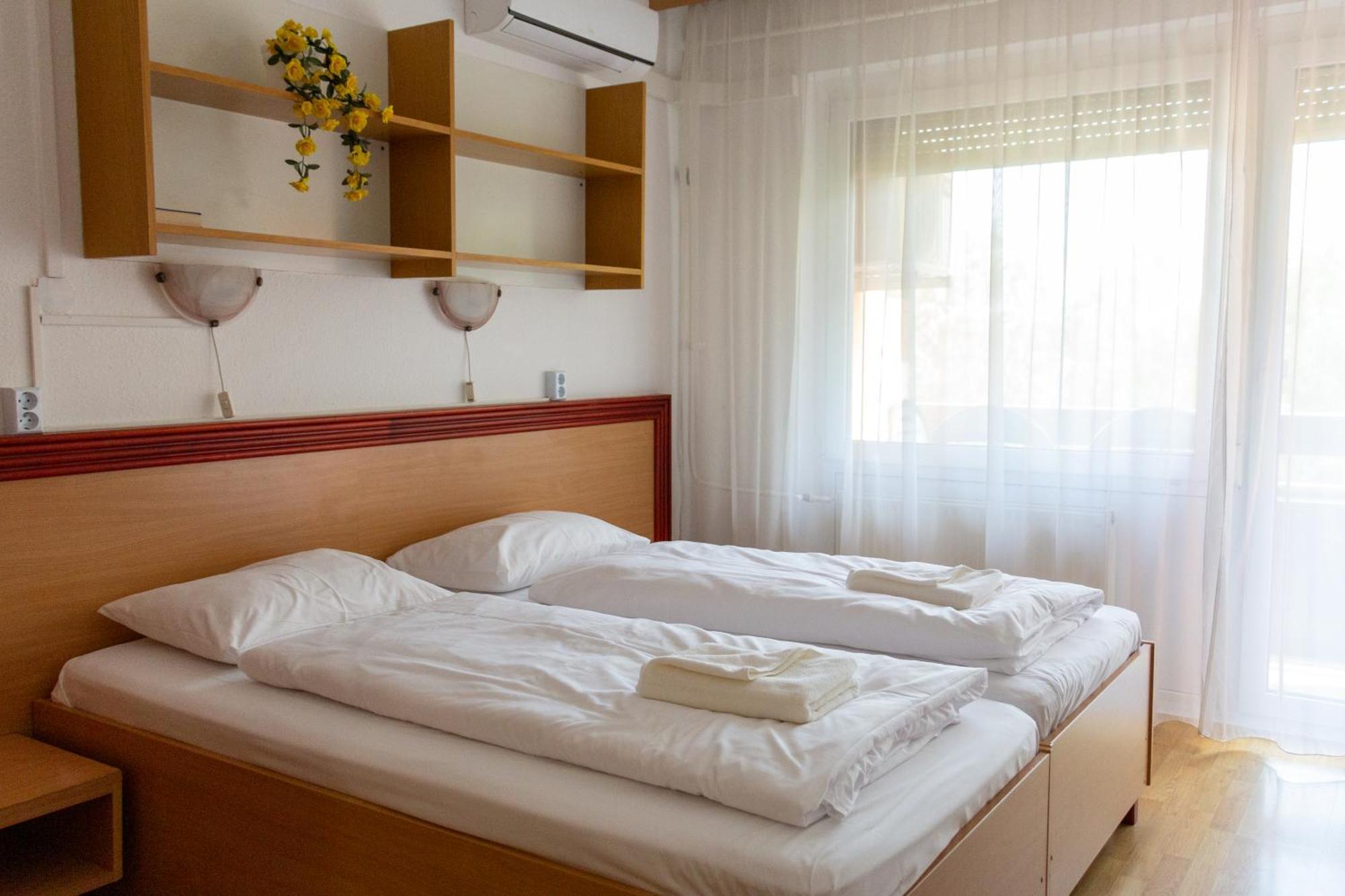 Tisza Sport Hotel Szeged Ngoại thất bức ảnh