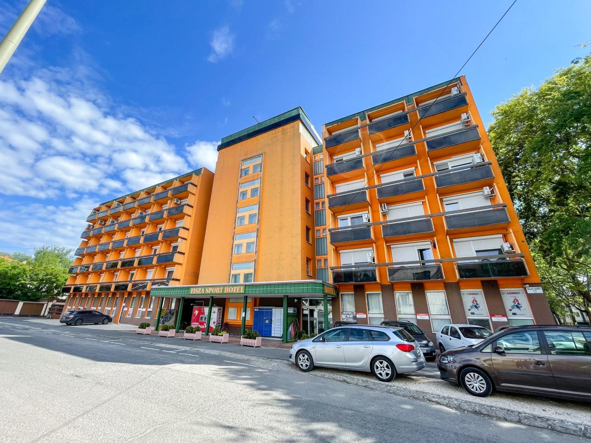 Tisza Sport Hotel Szeged Ngoại thất bức ảnh