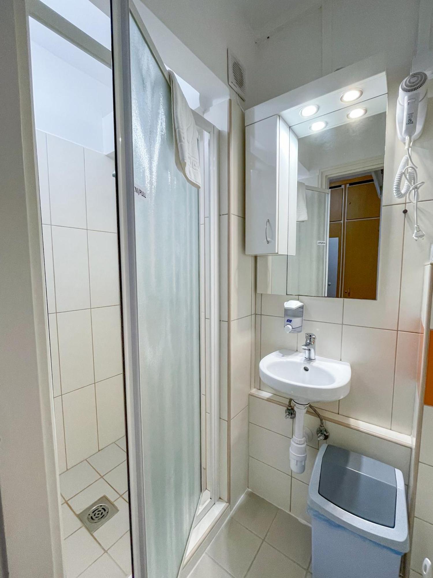 Tisza Sport Hotel Szeged Ngoại thất bức ảnh