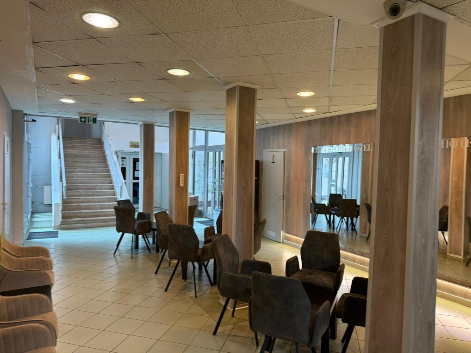 Tisza Sport Hotel Szeged Ngoại thất bức ảnh